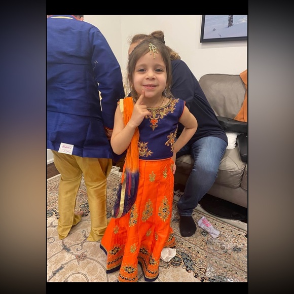 Kids matching Indian clothing/ lehengas - Picture 6 of 6